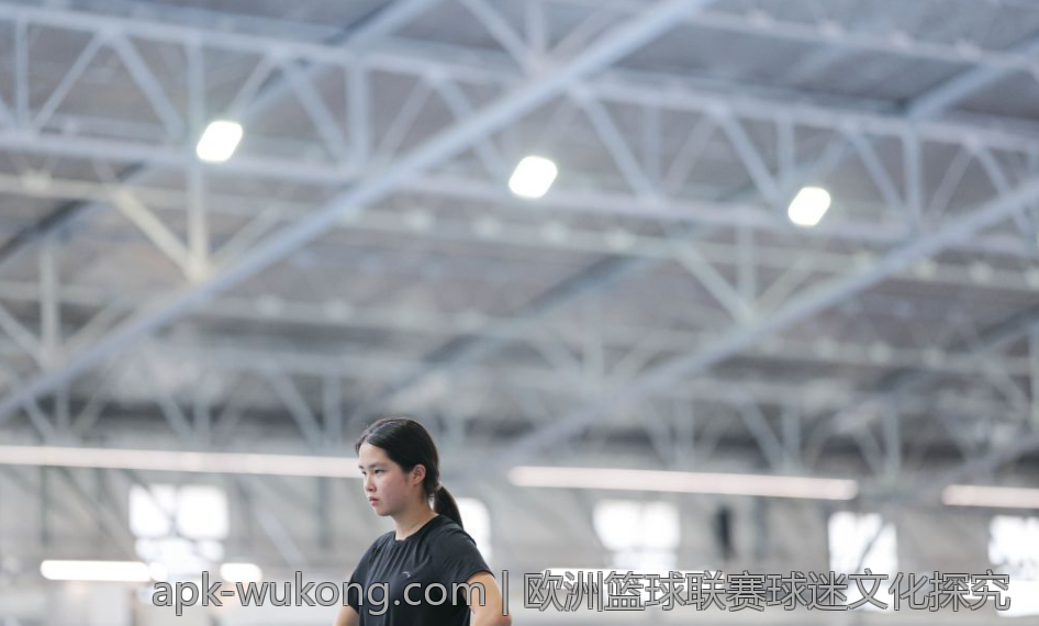 网球发球速度与旋转技术解析